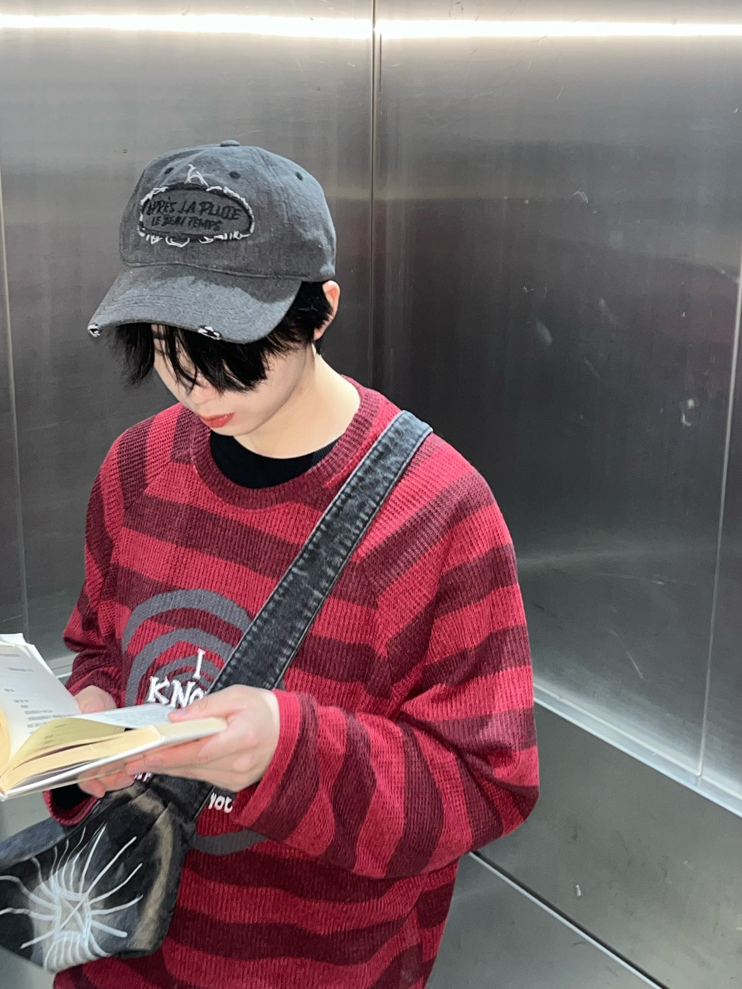 LOST striped knit