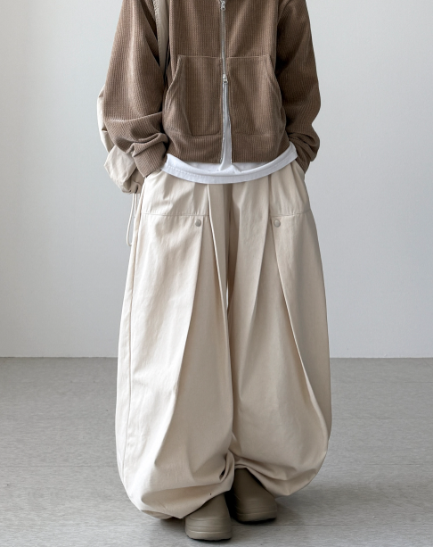 Y2K bubble pants