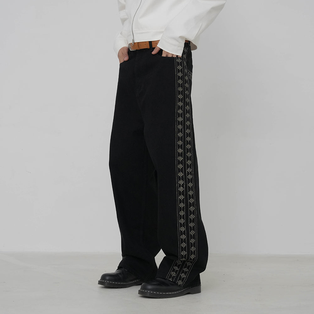 Handmade flower denim Pant