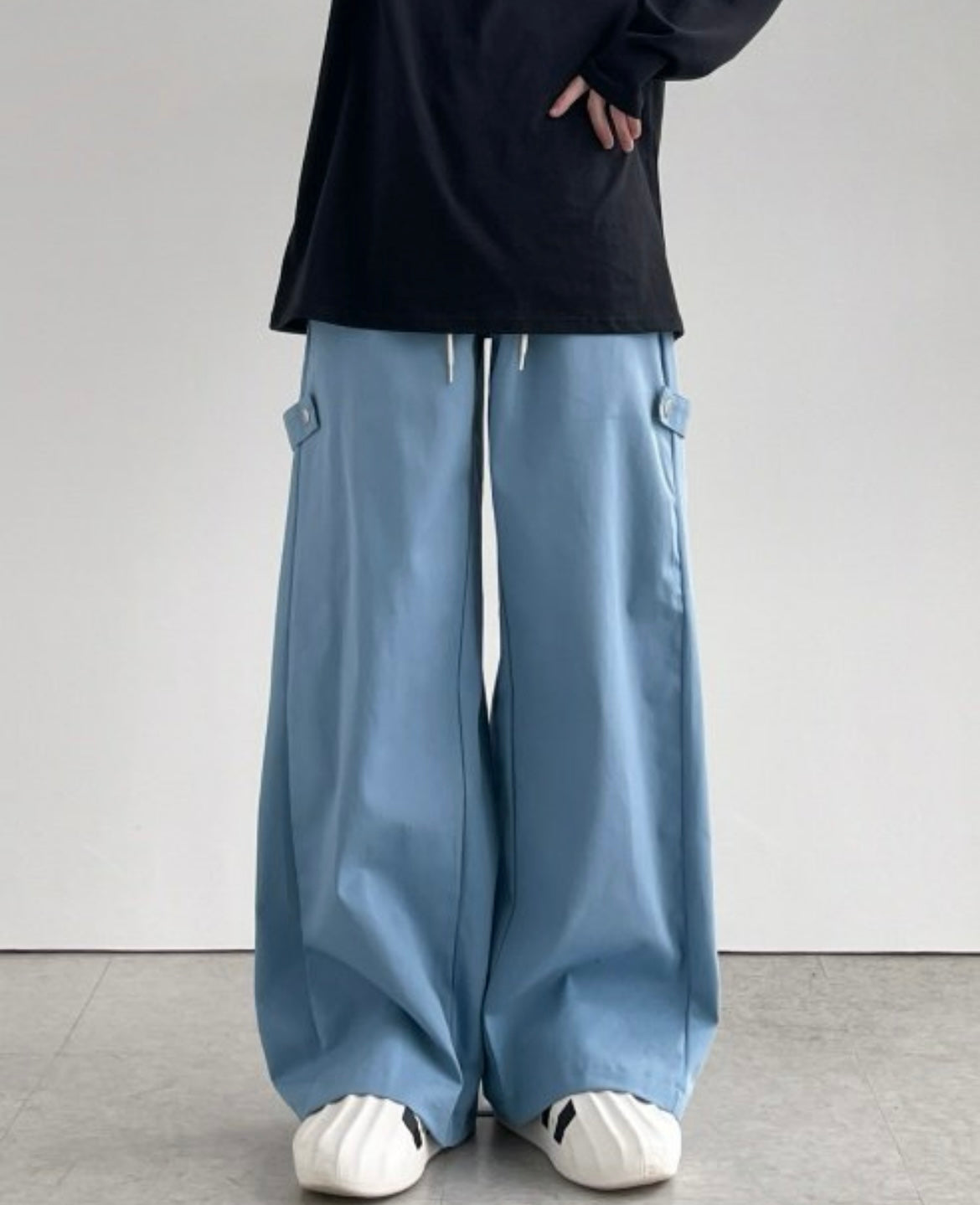 Balloon wide pants