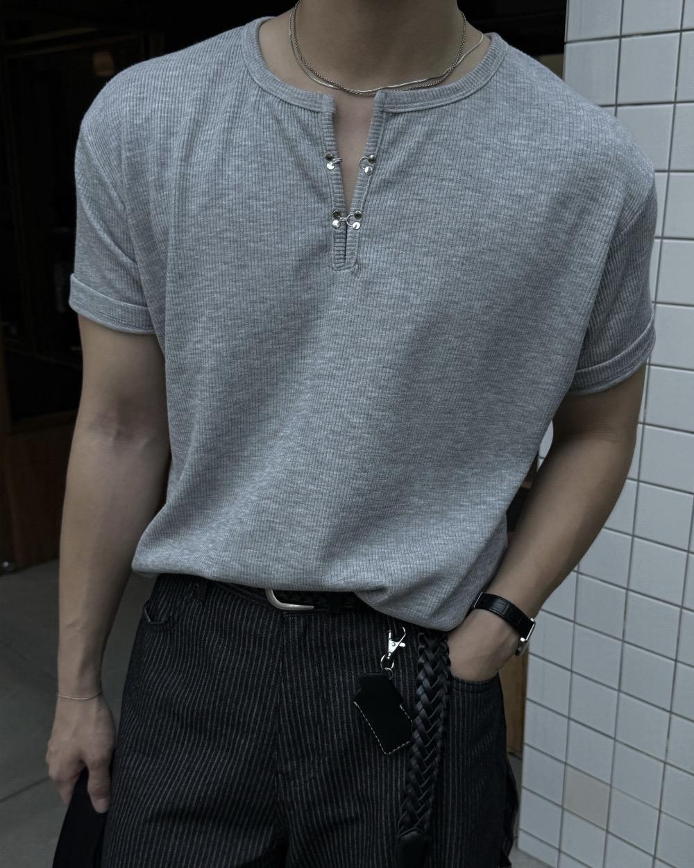 Hook Henley Short-Sleeve